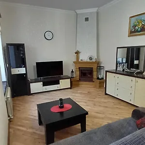 Spacious In Center, Near Nizami St, Fountain Square And Sahil Metro Station , Баку Азербайджан